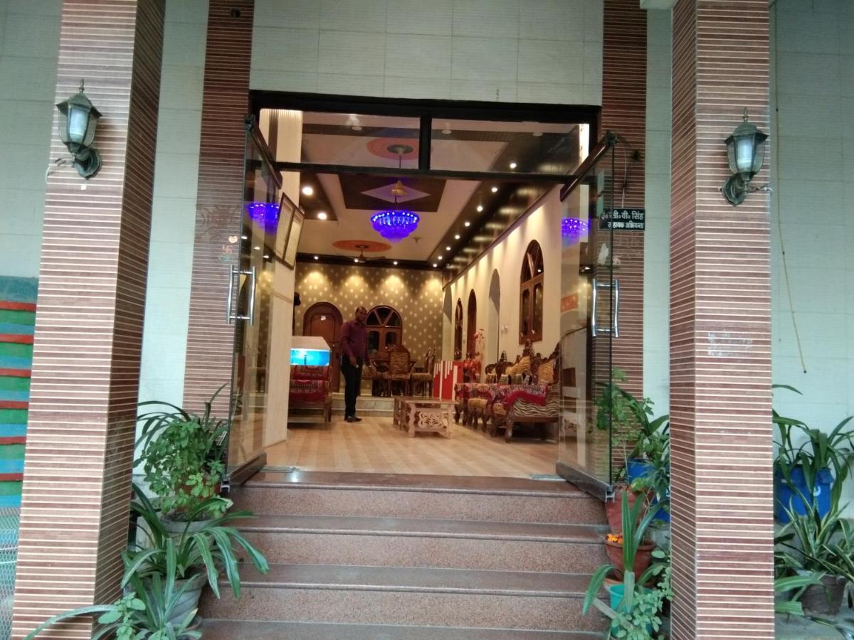 Hotel Rashmi Agra  Ngoại thất bức ảnh